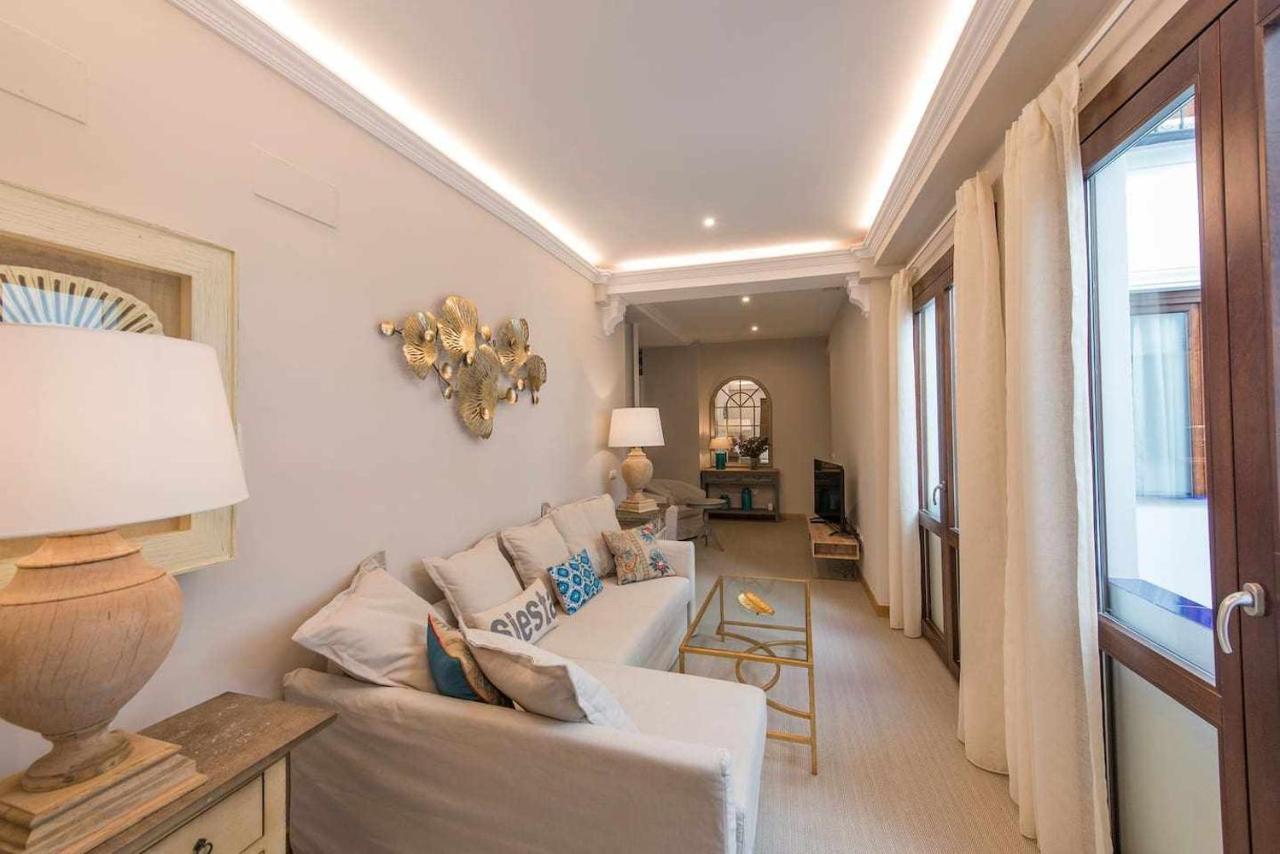 Luxe Carlos Canal Севилья Экстерьер фото